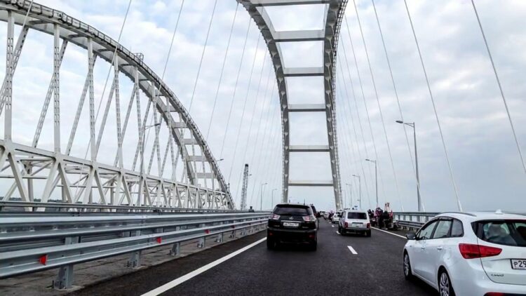 Угроза крымскому мосту