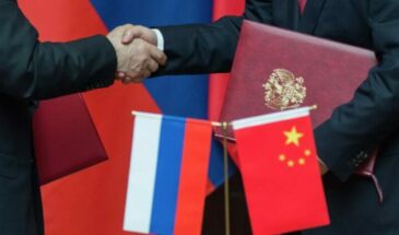 Посол заявил, что Россия и Китай выстраивают успешные экономические отношения вопреки США