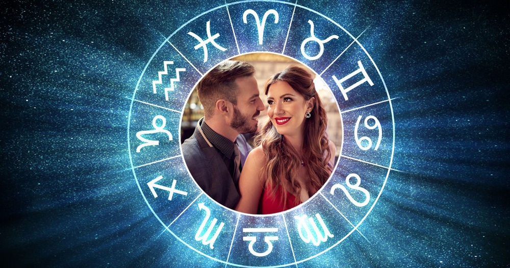 Девушка и молодой человек в центре зодиакального круга