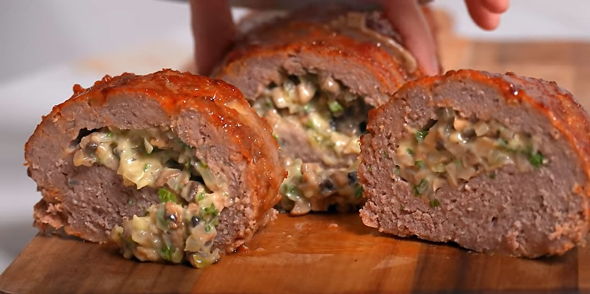 Сочный мясной рулет на Новый Год 2026